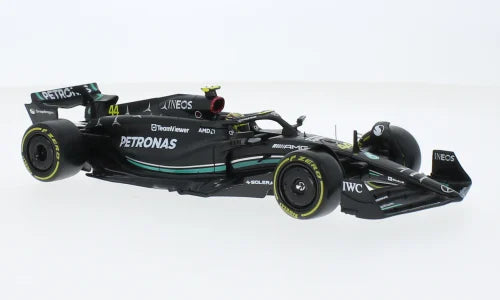 „Mercedes AMG W14 E Performance“, Formulė 1, 2023, „Mercedes AMG Petronas Formulės 1“ komanda, „Petronas“, #44, L. Hamiltonas, 1:24 „Bburago“