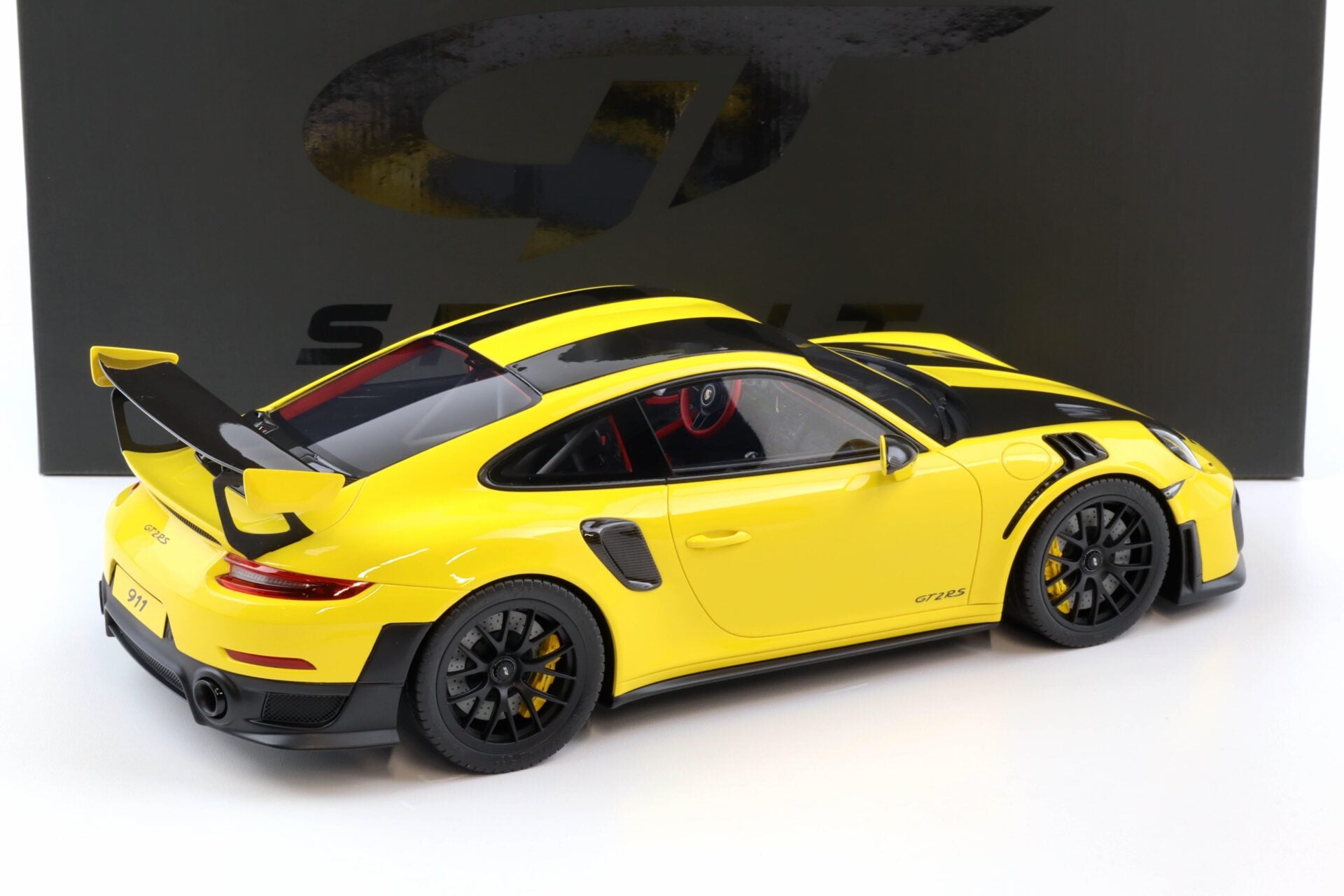 Porsche 911 (991.2) GT2 RS 2018 Geltona 1:12